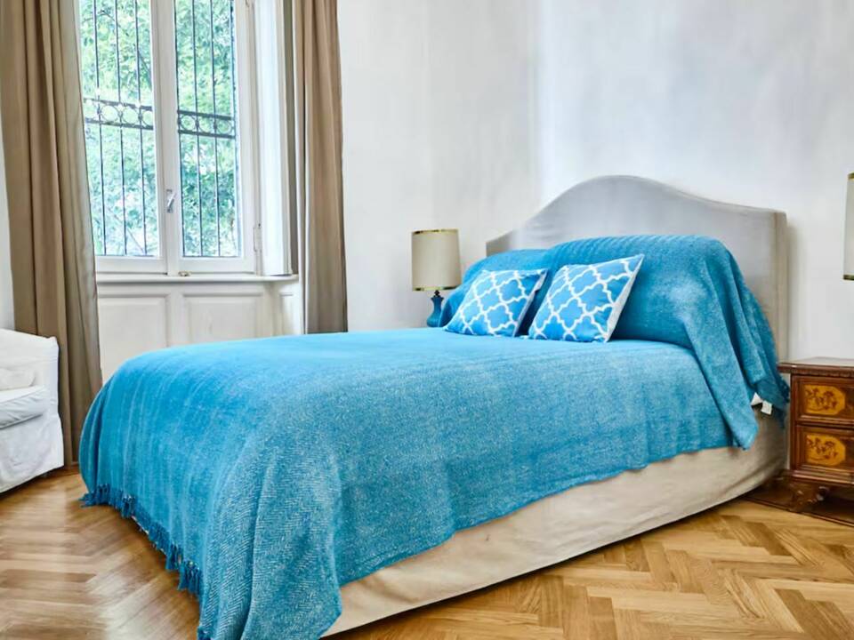 manual override of alt text