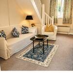 Grooms Flat Lounge
